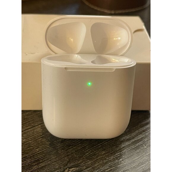 Charging Case for AirPods 1st & 2nd Replacement Built-in 450 mAh Battery - Picture 10 of 10